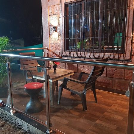 C P Cottage Resort 마하발레슈와르 외부 사진
