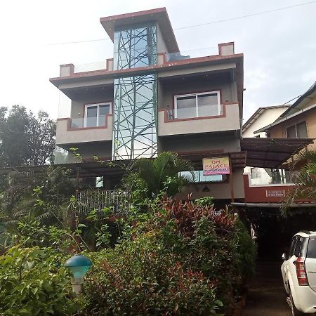 C P Cottage Resort 마하발레슈와르 외부 사진