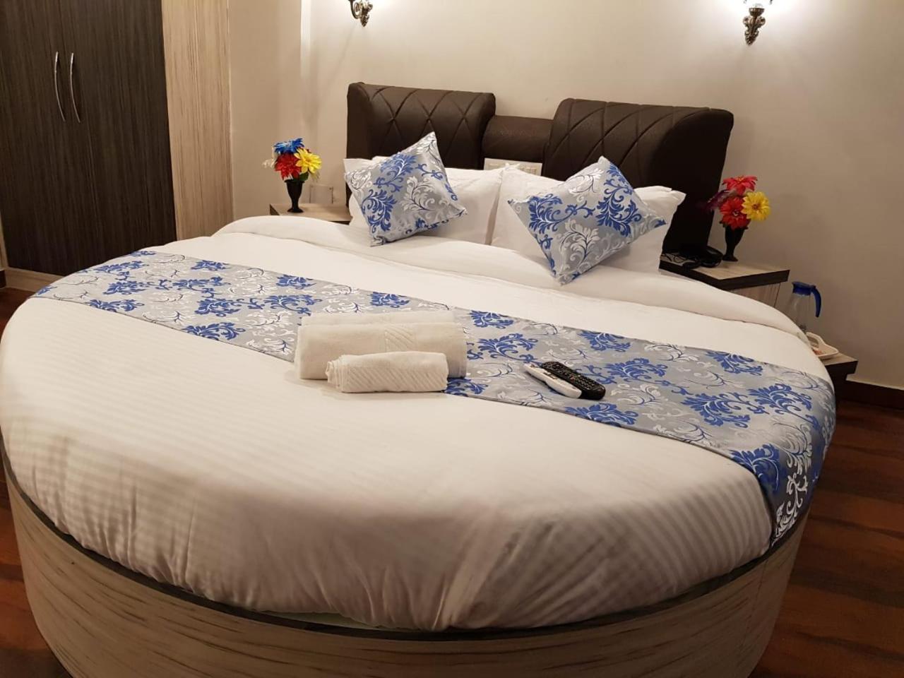 C P Cottage Resort 마하발레슈와르 외부 사진