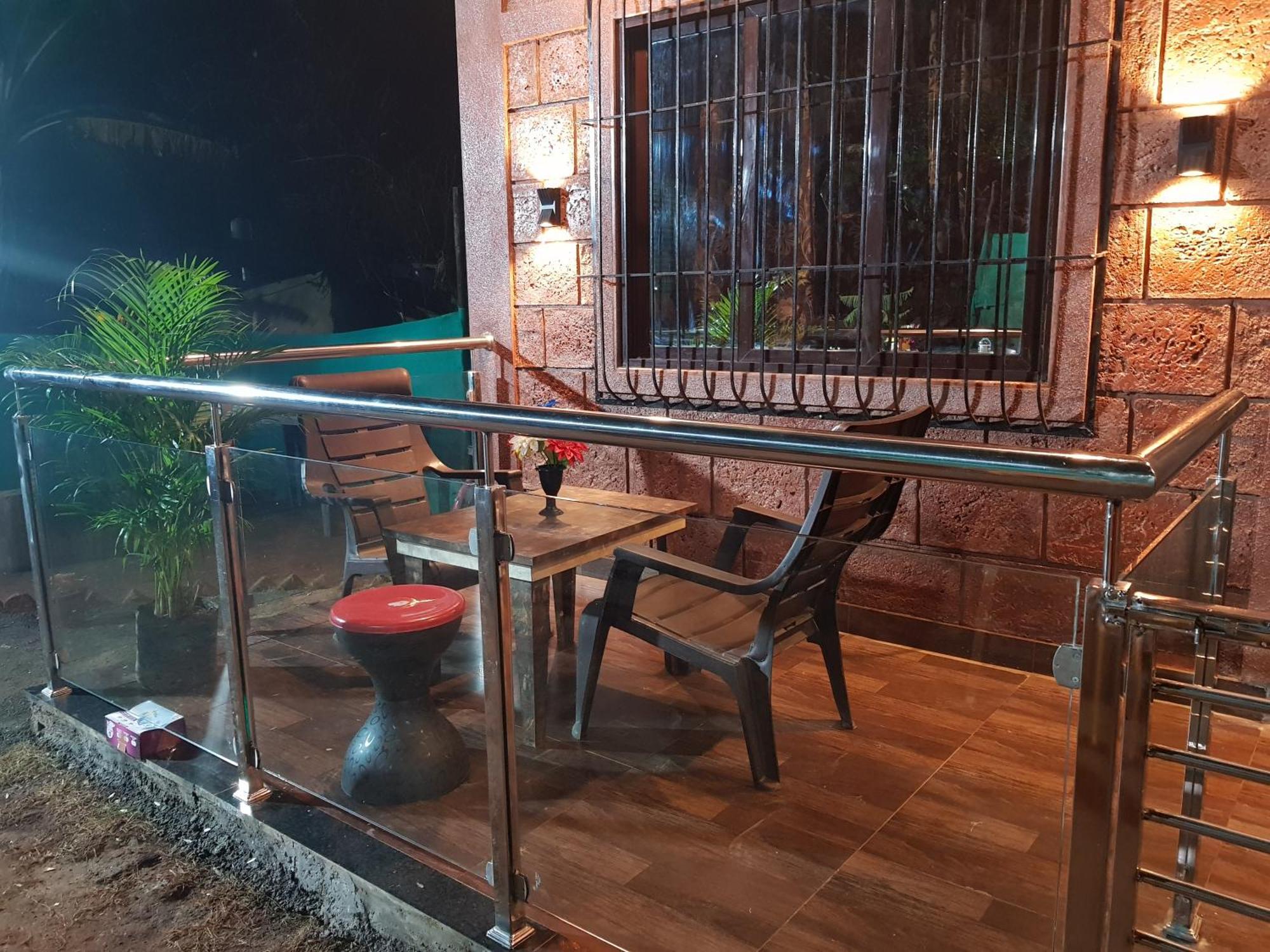 C P Cottage Resort 마하발레슈와르 외부 사진